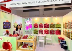 Representative of Yantai Well Farm Fruits. / Yantai Well Farm Fruits. 的代表