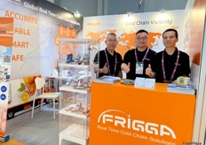 Mr Paddy Pan (middle), the CEO of Frigga and his team. / Frigga首席执行官Paddy Pan先生（中）和他的团队。 